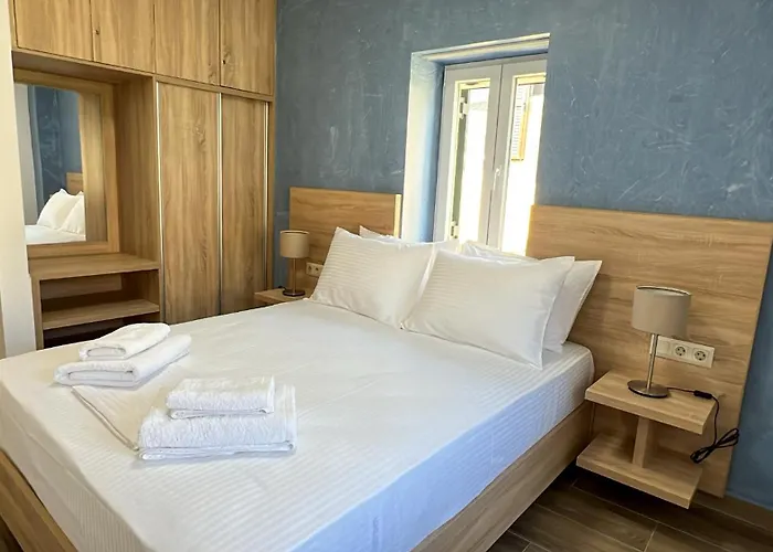 Nafsika Stone Lazaráta