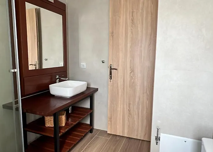 Lägenhet Nafsika Stone Lazaráta